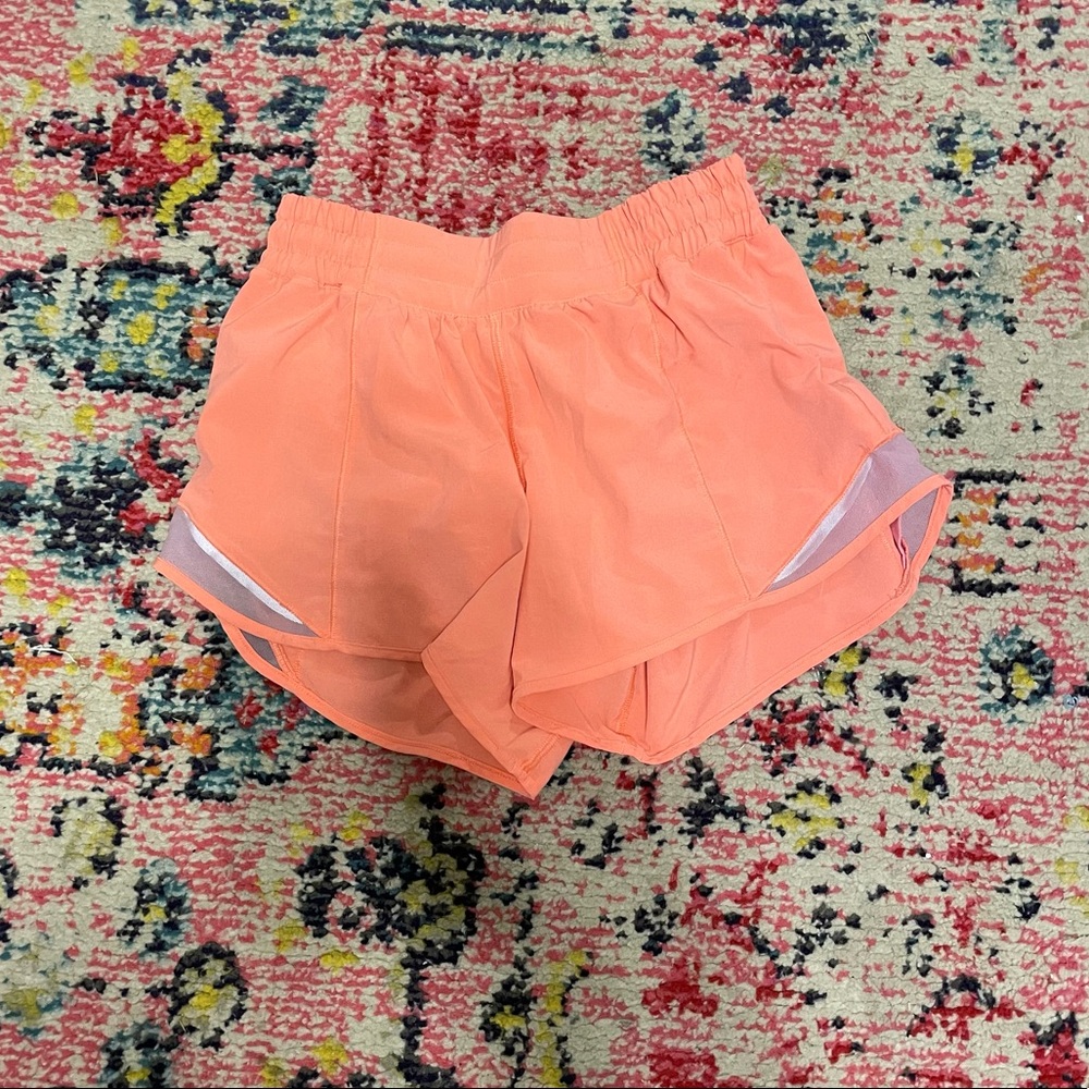 lulu lemon 4” hotty totty shorts